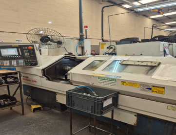 TORNO CNC - ROMI - CENTUR 30D - 1000 X 430 - ANO 2008 - PLACA HIDRÁULICA - COMANDO SIEMENS - SEM CONTRA PONTO