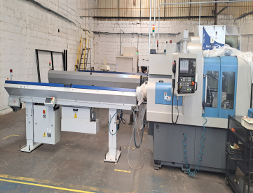 TORNO CNC AUTOMÁTICO DE CABEÇOTE MÓVEL - NOMURA DS - NN20J3 xb -  ANO 2023 - COM ALIMENTADOR DE BARRAS