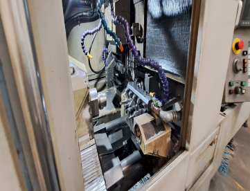 Foto: TORNO CNC DE CABEÇOTE MÓVEL - CITIZEN - A32 VII PL - ANO 2008 - COM ALIMENTADOR DE BARRAS