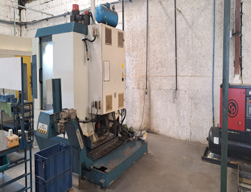 Foto: CENTRO DE USINAGEM VERTICAL - FAMUP - MC 60E - 600 x 400 x 500 MM