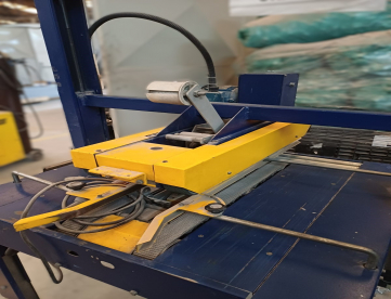 Foto: FECHADORA DE CAIXA SEMIAUTOMÁTICA