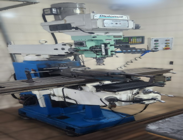 Foto: FRESADORA CONVENCIONAL - DIPLOMAT - ANO 2008