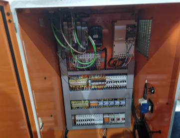 Foto: TORNO CNC DIPLOMAT - LOGIC 175 - 490 X 350MM - ANO 2010