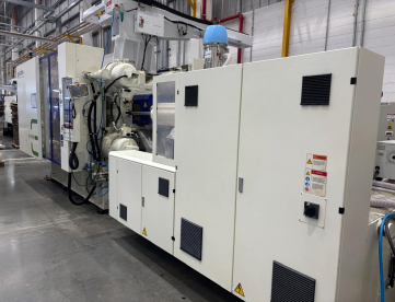 INJETORA DE PLÁSTICOS - HAITIAN - JU4500 III / 2230 - ANO 2022 - 450 TONELADAS - MÁQUINA MUITO NOVA