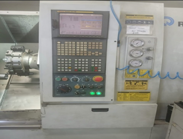 Foto: CENTRO DE TORNEAMENTO - ROMI - E280 - 280 x 540MM - ANO 2007 - COM FERRAMENTAS ACIONADAS