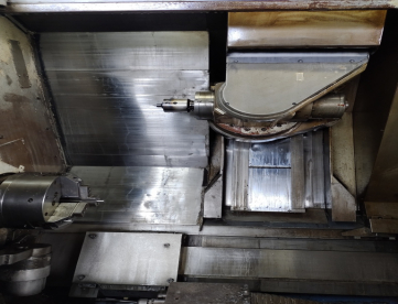 Foto: CENTRO DE TORNEAMENTO MULTITAREFA - MAZAK - INTEGREX 400Y - 5 EIXOS - ANO 2001