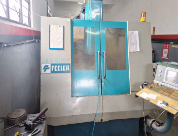 Foto: CENTRO DE USINAGEM VERTICAL - FEELER - FV600 - ANO 1998