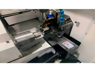 Foto: TORNO CNC AUTOMÁTICO DE CABEÇOTE MOVEL - CITIZEN - CINCOM A16 -COM ALIMENTADOR DE BARRAS - ANO 2006