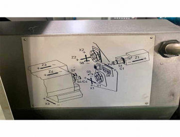 Foto: TORNO CNC AUTOMÁTICO DE CABEÇOTE MÓVEL - TRAUB - TNL12/7 - ANO 2000 - TEM MANUTENÇÃO PARA FAZER