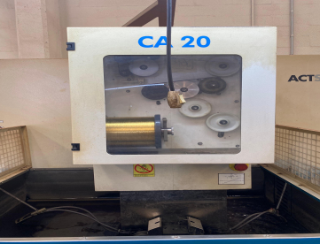 Foto: ELETROEROSÃO À FIO - AGIE CHARMILLES - ACTSPARK CA20 - ANO 2007