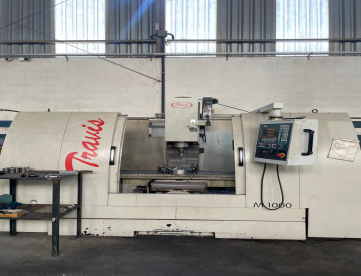 FRESADORA CNC - TRAVIS - M1000 - ANO 2005 (1.000 x 500 x 570M)