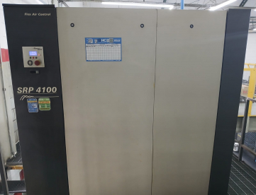 COMPRESSOR DE PARAFUSO - SCHULTZ - SRP 4100 FAC - 100HP - ANO 2013