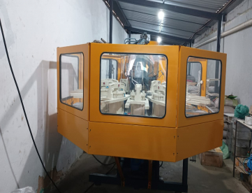 Foto: INJETORA DE PLÁSTICOS - HIMACO ACTUAL - MR12 1000-740LH - ANO 2013 -  COM MESA ROTATIVA DE 12 ESTAÇÕES