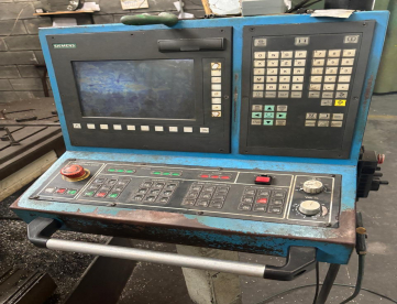 Foto: FRESADORA CNC - VEKER - MVK 2500 -  ANO 2011 - COMANDO SIEMENS  - 2500 x 850 x 850mm