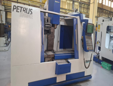 Foto: CENTRO DE USINAGEM VERTICAL- NARDINI - PETRUS 50100R - CURSOS 1100x500x600 - ANO 2004