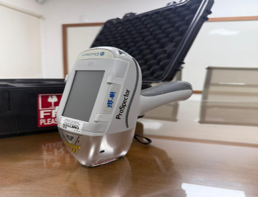 Foto: ESPECTROMETRO POR FLUORESCENCIA DE RAIOS X - ELVATECH - ELVAX