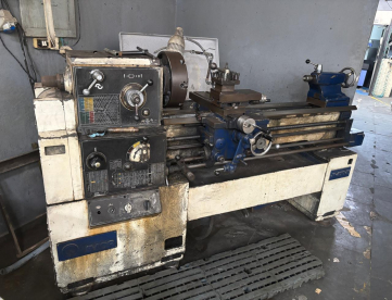 TORNO MECÃNICO CONVENCIONAL - ROMI - MKD P400 lll -1000 x 420 mm