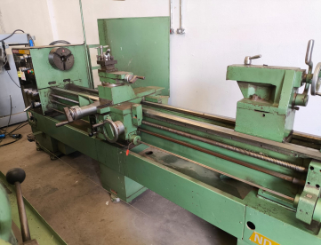 Foto: TORNO MECÂNICO - NARDINI - ND325 - 650 x 2200 MM