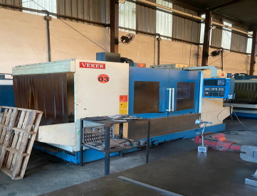 FRESADORA CNC - VEKER - MVK-1700F (1.700 x 700 x 700MM) - ANO 2011