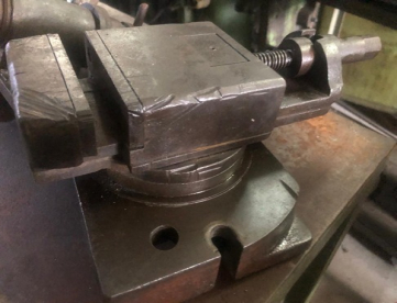 Foto: AFIADORA UNIVERSAL DE FERRAMENTAS - VILH. PEDERSEN - USL