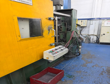 Foto: INJETORA DE ZAMAK - CÂMARA QUENTE - LK MACHINERY - SERIE AVIS DC200 - MAQUINA COM POUCO USO - ANO 2005