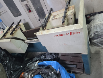 Foto: CENTRO DE USINAGEM - ROMI - DISCOVERY 760 - ANO 2002 - COMANDO SIEMENS