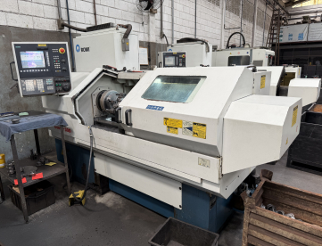 TORNO CNC - ROMI - CENTUR 30D - ANO 2011 - 430 x 1000 MM - COMANDO SIEMENS