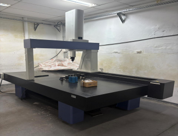 TRIDIMENSIONAL MAANUAL - MITUTOYO - CURSO ESPECIAL  2000 x 1000 X 800 - MMC-E 7266 - ANO 2011