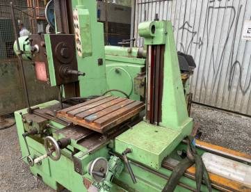 Foto: MANDRILHADORA CONVENCIONAL - UMA - MODELO BF56 - 75MM