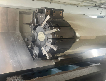 Foto: CENTRO DE TORNEAMENTO - ROMI - G550M - ANO 2020 - 530 X 1300 MM - COM FERRAMENTAS ACIONADAS