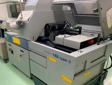 TORNO CNC AUTOMÁTICO DE CABEÇOTE MOVEL - STAR - SB-16TYPE C - COM ALIMENTADOR DE BARRAS - ANO 2007