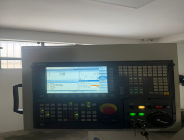 Foto: TORNO CNC - ROMI - CENTUR 30D - 1000 X 430 - ANO 2022 - PLACA HIDRÁULICA - COMANDO SIEMENS