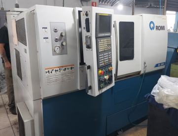 CENTRO DE TORNEAMENTO - ROMI - GL280 – ANO 2020 - COMANDO FANUC - 280 x 540 MM