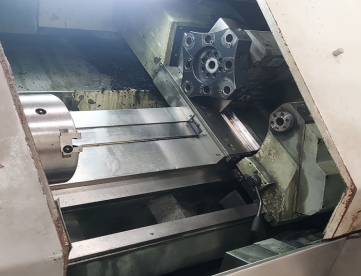 TORNO CNC HORIZONTAL DMG GILDEMEISTER - NEF 400 - ANO 2007 – SIEMENS 840D – ALEMANHA
