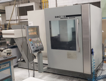 Foto: CENTRO DE USINAGEM VERTICAL CNC DMG DECKEL MAHO - MODELO DMC 835 V - ANO 2007