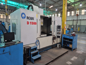 CENTRO DE USINAGEM VERTICAL - ROMI - D1500 -1500 X 760 X 760 - REFRIGERAÇÃO INTERNA 15 BAR - COMANDO SIEMENS 828D - ANO 2010