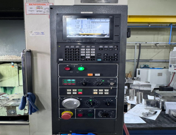 Foto: CENTRO DE USINAGEM TRIDENT - 5º Eixos 3+2 - K35-5AX - 700 X 450 X 390 - ANO 2021