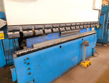 Foto: PRENSA DOBRADEIRA HIDRÁULICA CNC - GASPARINI - MODELO PBS 150/3000 - ANO 2012