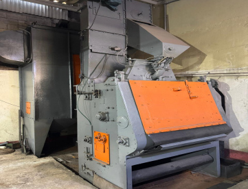 MÁQUINA DE JATO DE GRANALHA - TIPO ESTEIRA ROTATIVA 300 KG
