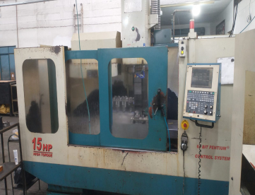 CENTRO DE USINAGEM VERTICAL - DYNA - DM4322 -1050 X 510 X 620 MM - COMANDO MITSUBISCHI