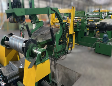 Foto: Máquina de Corte Longitudinal de Bobinas Sllitte