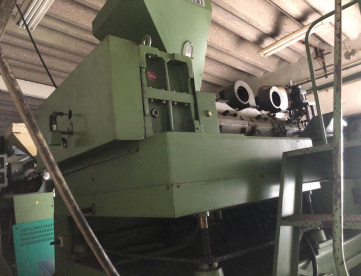 Foto: MÁQUINA SOPRADORA DE PLÁSTICOS 2 LITROS BMT2000D ANO 1998 (ESPECIAL P/ PVC)