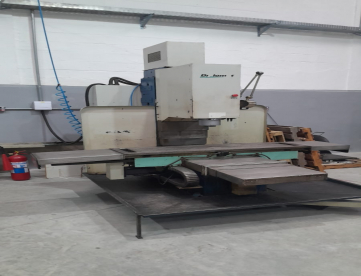 FRESADORA CNC - DIPLOMAT PETRUS - 50100R - 1000 x 453 x 600 - ANO 2007 - COMANDO HEIDENHAIN