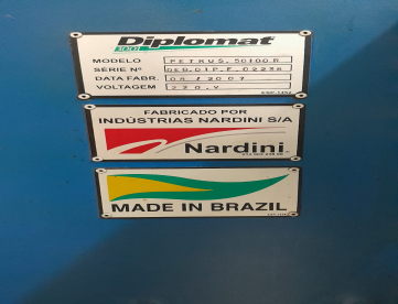 Foto: FRESADORA CNC - DIPLOMAT PETRUS - 50100R - 1000 x 453 x 600 - ANO 2007 - COMANDO HEIDENHAIN