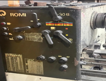 Foto: TORNO MECÂNICO - ROMI - S30B - 500 x 3000 MM