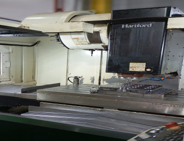 Foto: CENTRO DE USINAGEM - HARTFORD - LG-1370 - ANO 2019 - 1300 X 700 X 650 - COMANDO MITSUBISHI HARTROL