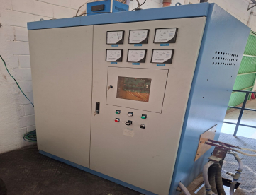 Foto: FORNO DE INDUÇÃO CHINÊS - MF-320KW - 200KG - ANO 2025