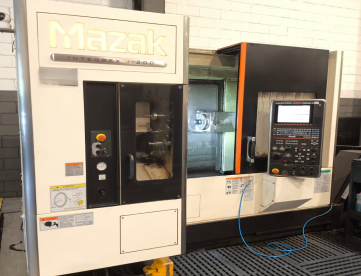 CENTRO DE TORNEAMENTO MULTITAREFA - MAZAK - INTEGREX J200 - ANO 2013 - 450 x 200 x 550 MM