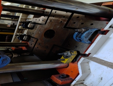 Foto: INJETORA DE PLÁSTICOS - TIMEMASTER - FG-250V - ANO 2013