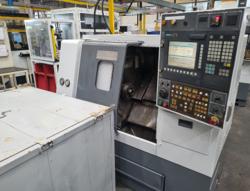 CENTRO DE TORNEAMENTO - HYUNDAI - SKT 160C - 285 X 300MM - SIEMENS - CONTRA PONTO - ANO 2010